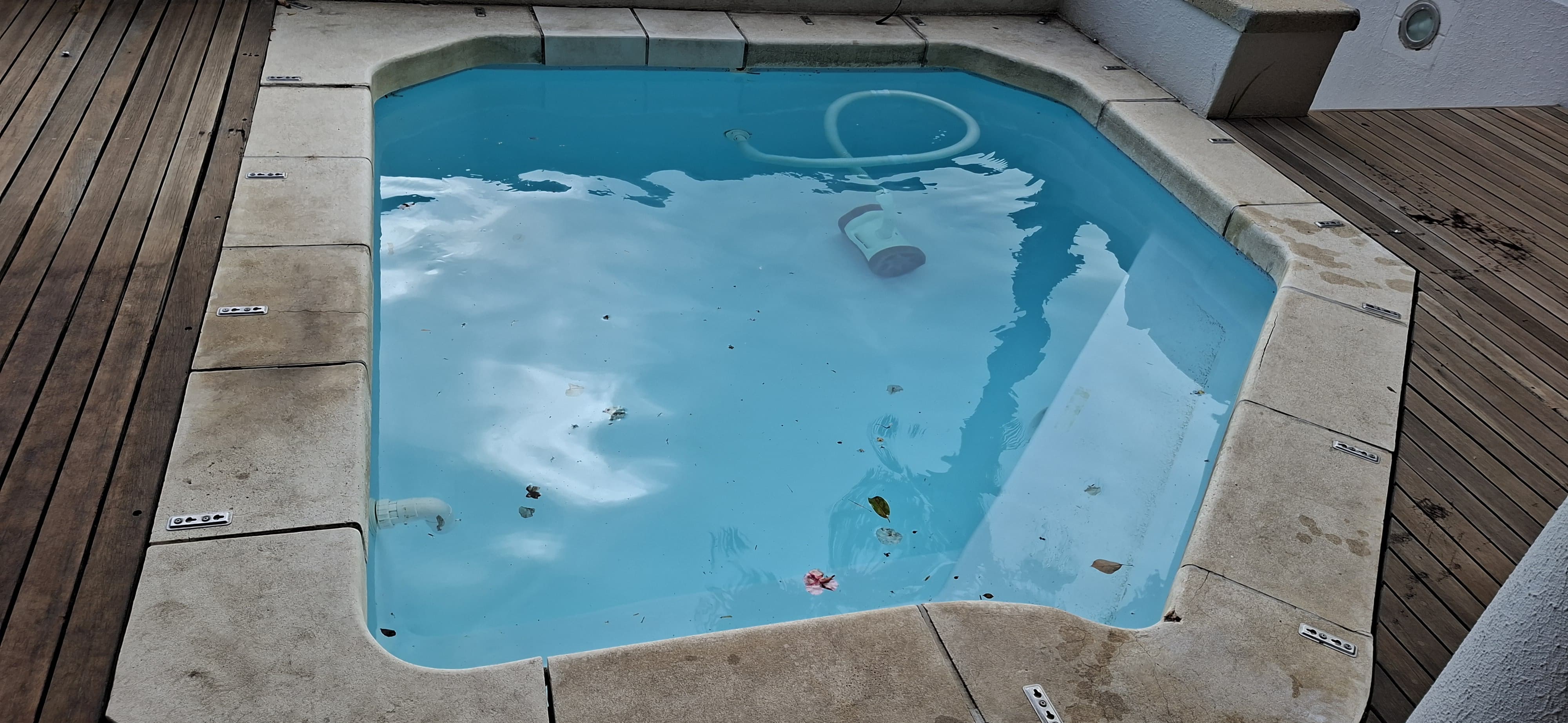 Full clean and chemical balance - V&A Waterfront Apartment